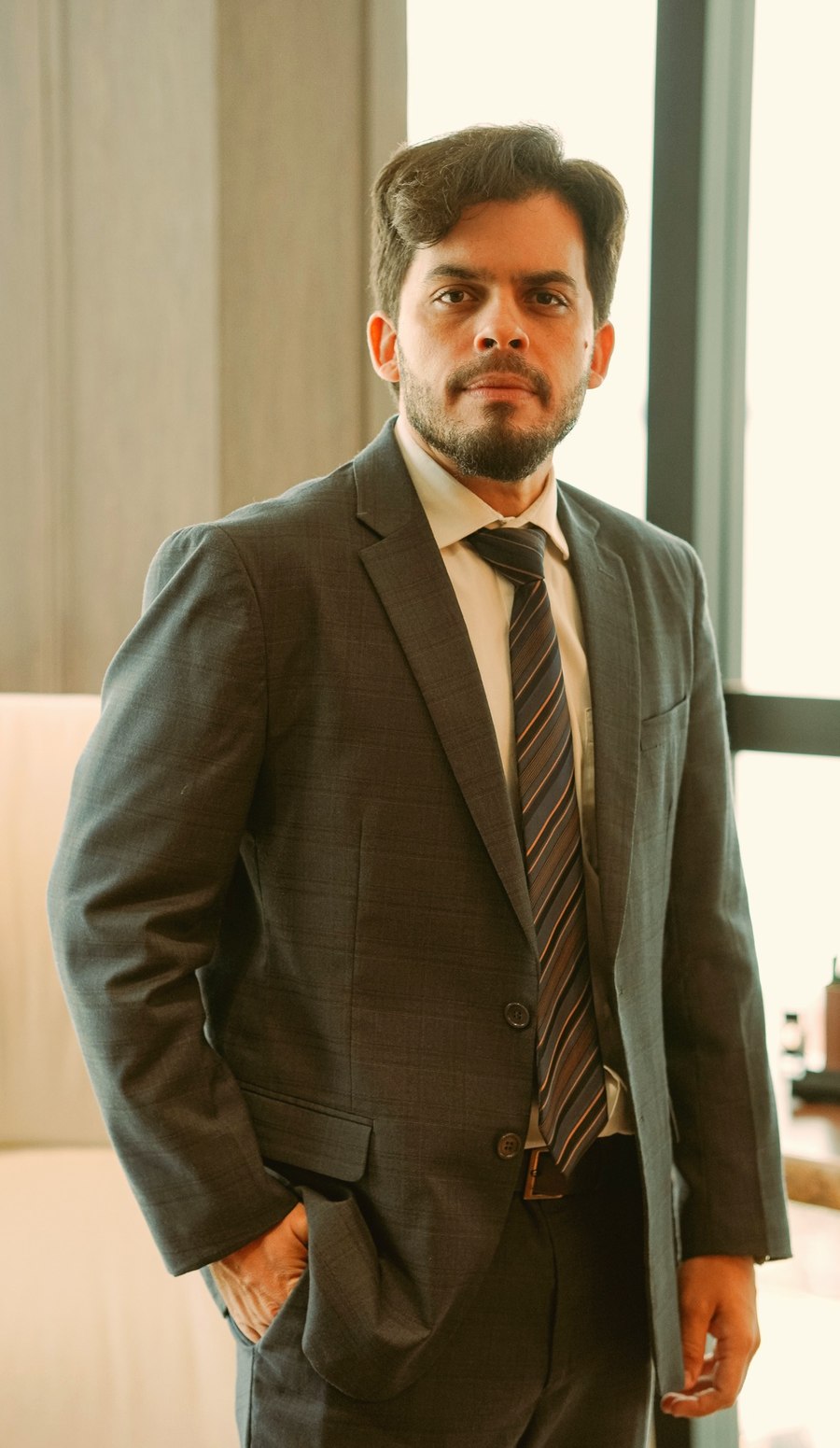 Dr. Matheus Pantoja, cirurgião plástico responsável pela Lyria Plástica Mamária
